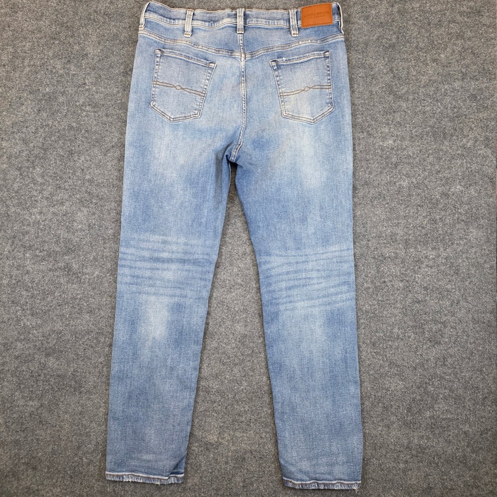 Lucky Brand Jeans Mens 40x31 Blue Denim Athletic Taper Straight Leg Stretch - Picture 2 of 12